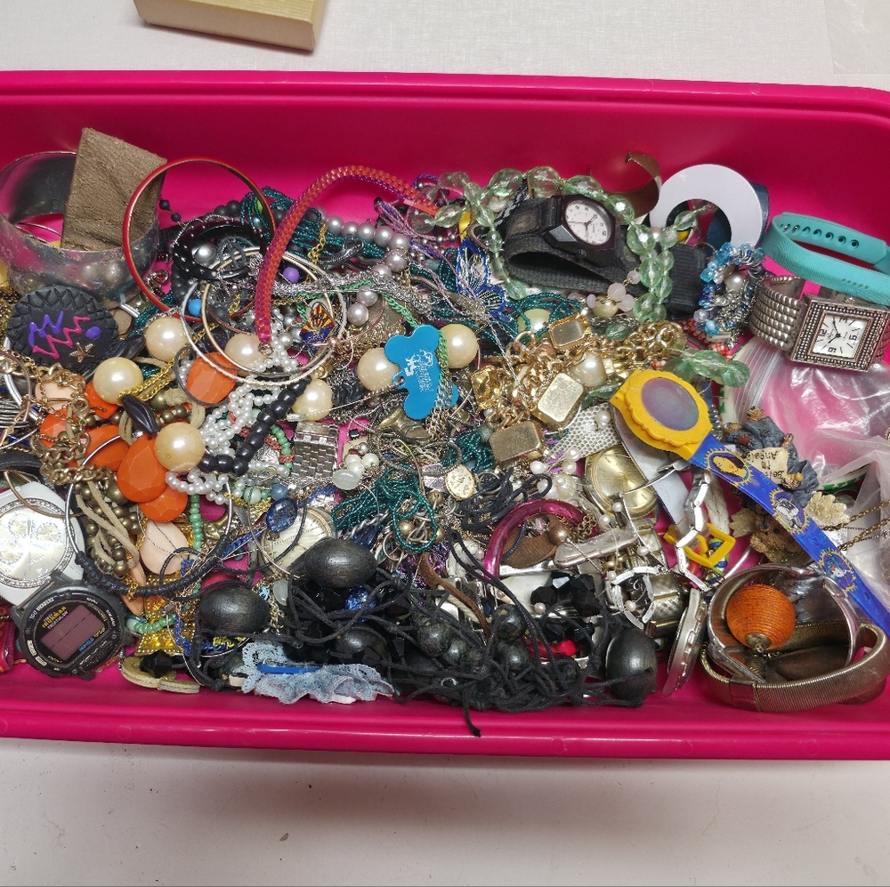 5 Lbs Tangled Junk Jewelry Lot